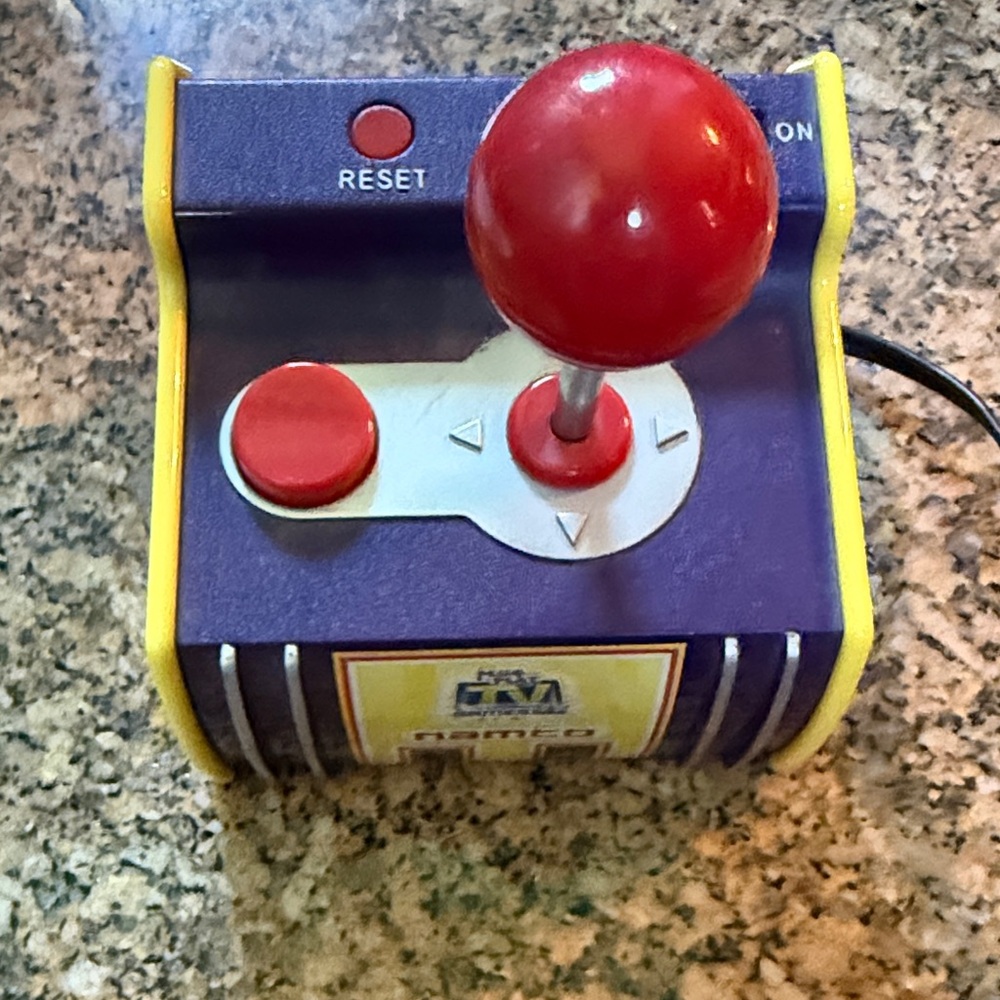 NAMCO 5 in 1 ARCADE CLASSICS 2003 Plug n Play TV Game Joystick